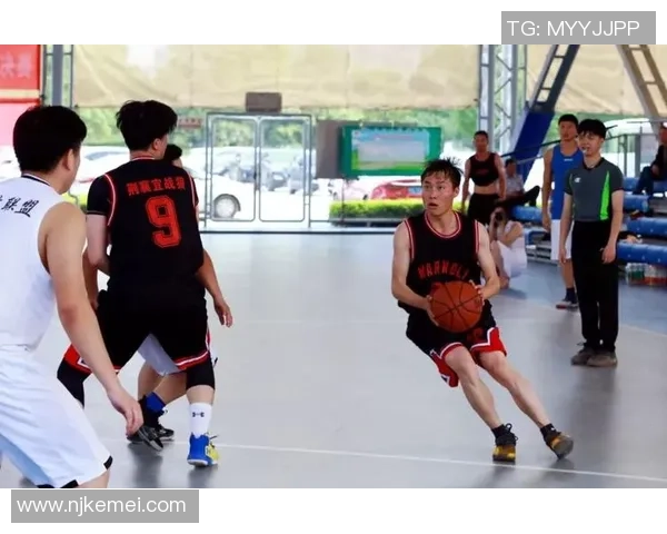 西安篮球队在城市联赛中的比赛经验与表现分析