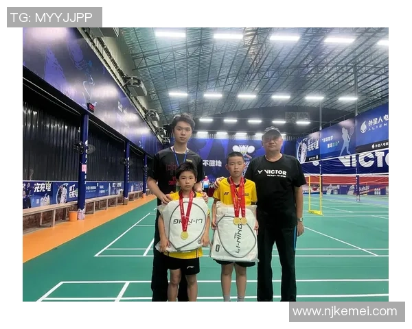 赛后分析:上海羽毛球队与北京羽毛球队的默契配合与战术对抗探讨