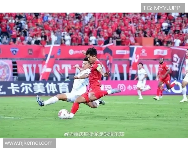 重庆足球队在联合会杯积分榜上以70分稳居第一名表现出色